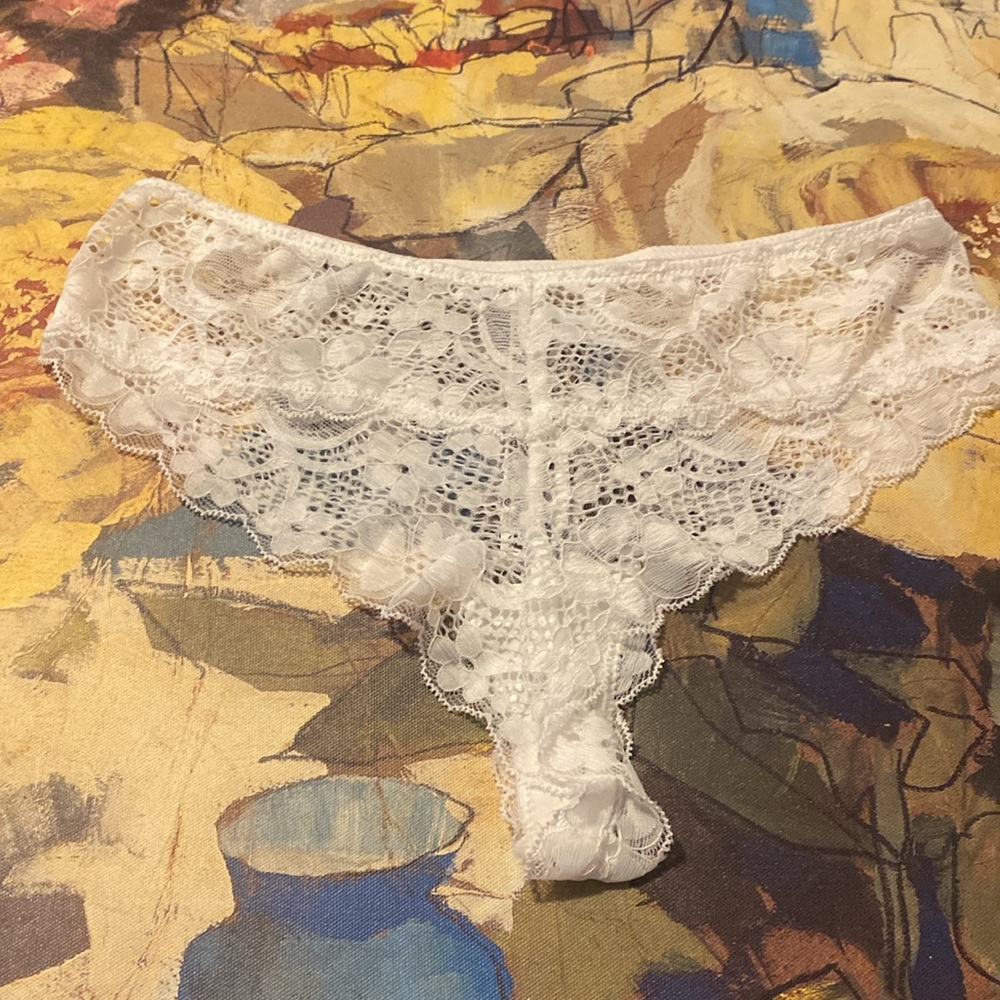 Panty - Picture 3 of 3